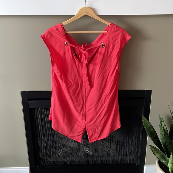 EUC Coupe Collection Tee - Picture 3 of 7